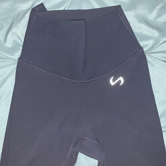 TLF Leggings - Picture 1 of 2